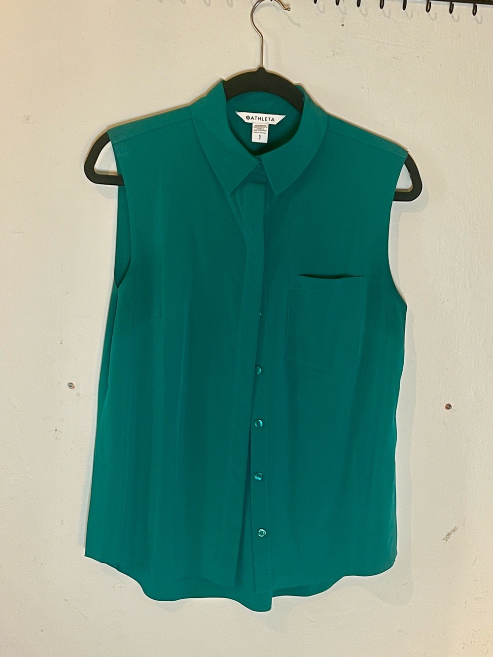 Athleta Teal Sleeveless Button-Down Shirt